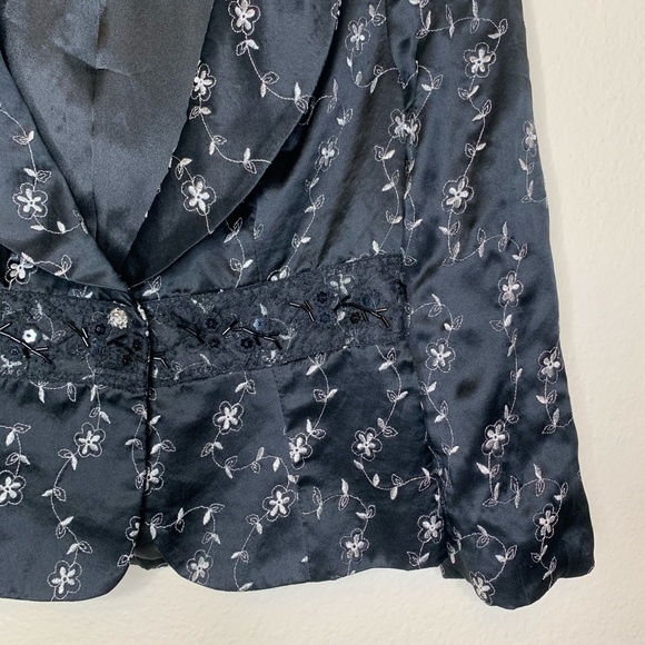 Betsey Johnson Silk Black Vintage Blazer - Picture 2 of 8
